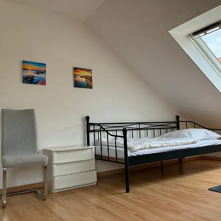 Terrasse, Grill Und Platz Fuer Bis Zu 9 Gaeste